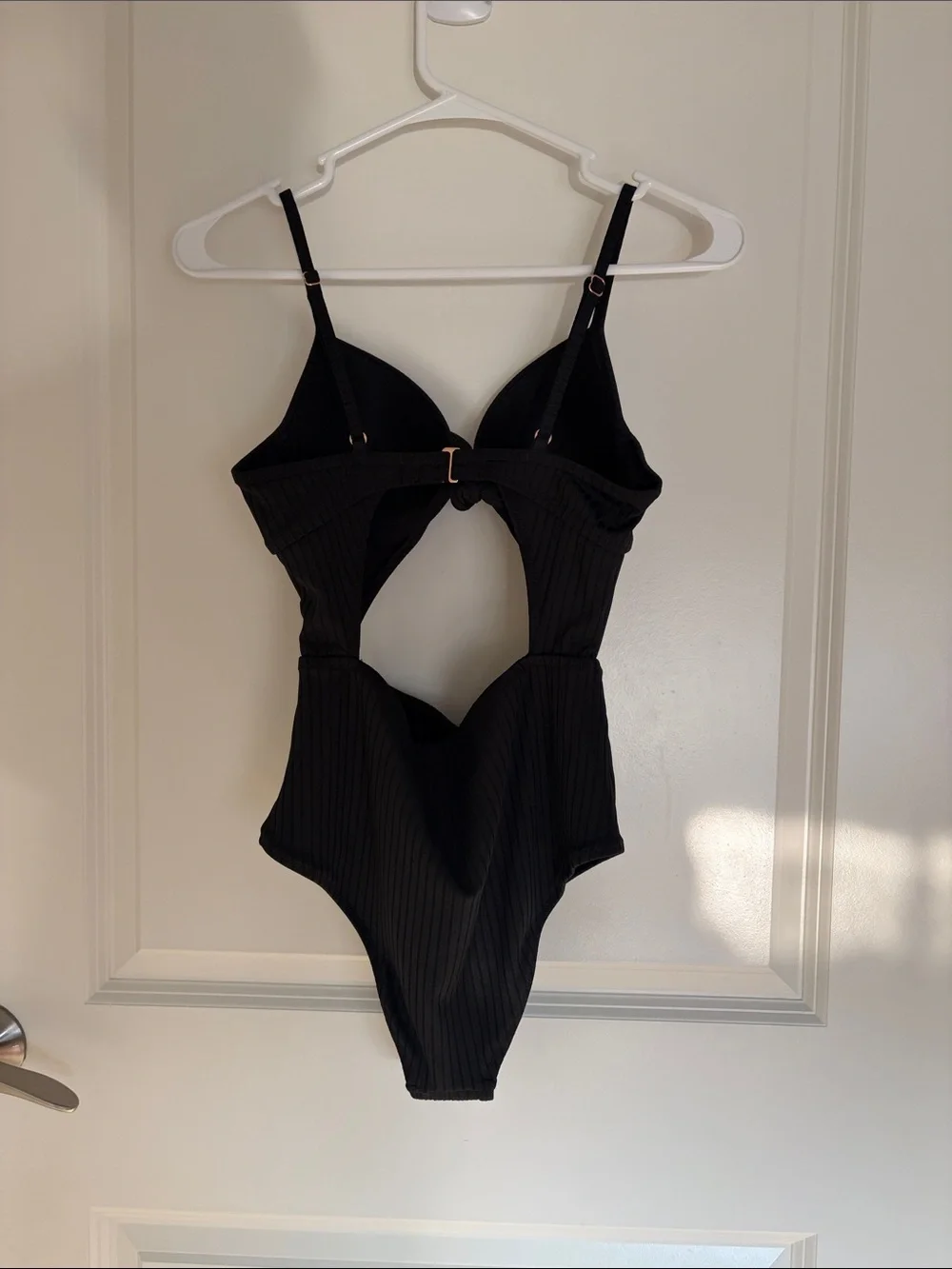 Shade & Shore sleek black